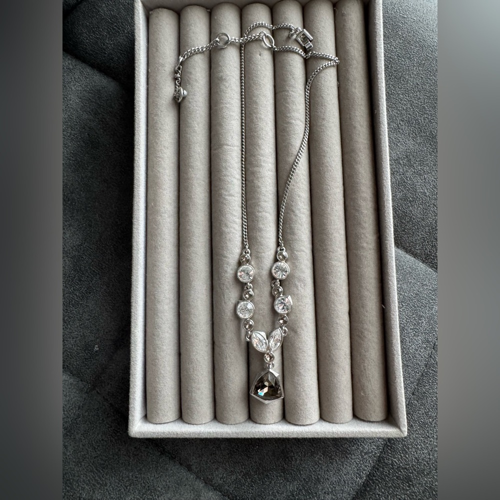 Elegant Givenchy Silver and Crystal Necklace - Picture 2 of 7